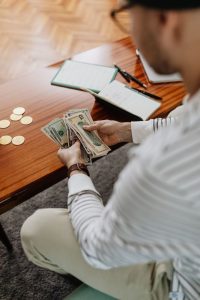 Como usar o cartão de crédito de forma responsável e evitar dívidas